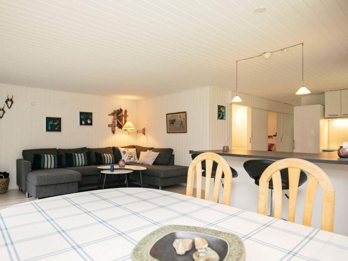 5 Person In H Jslev Højslev